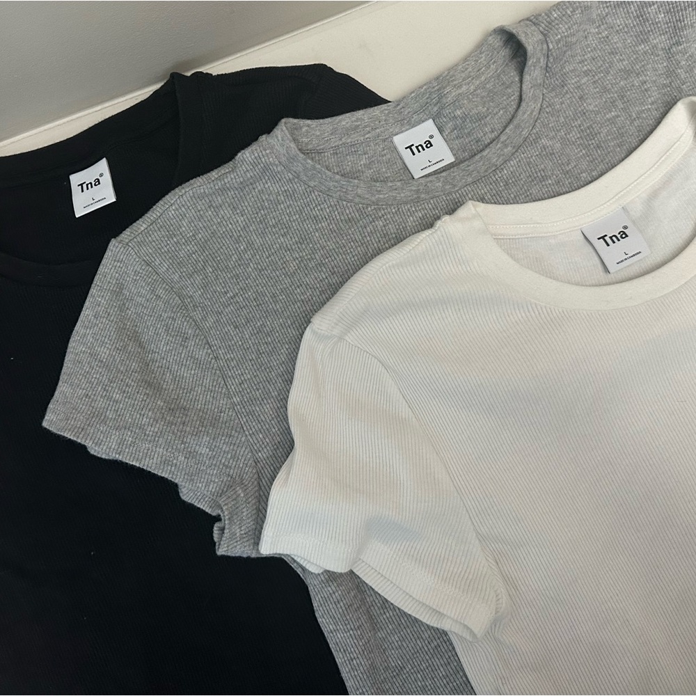 BUNDLE 3 Aritzia Tna Ribbed Crop Tops